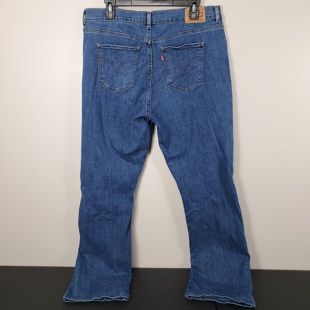 Levi Strauss Classic Boot Jeans Women's Size 16 Blue Zip Fly Pockets - Picture 2 of 9